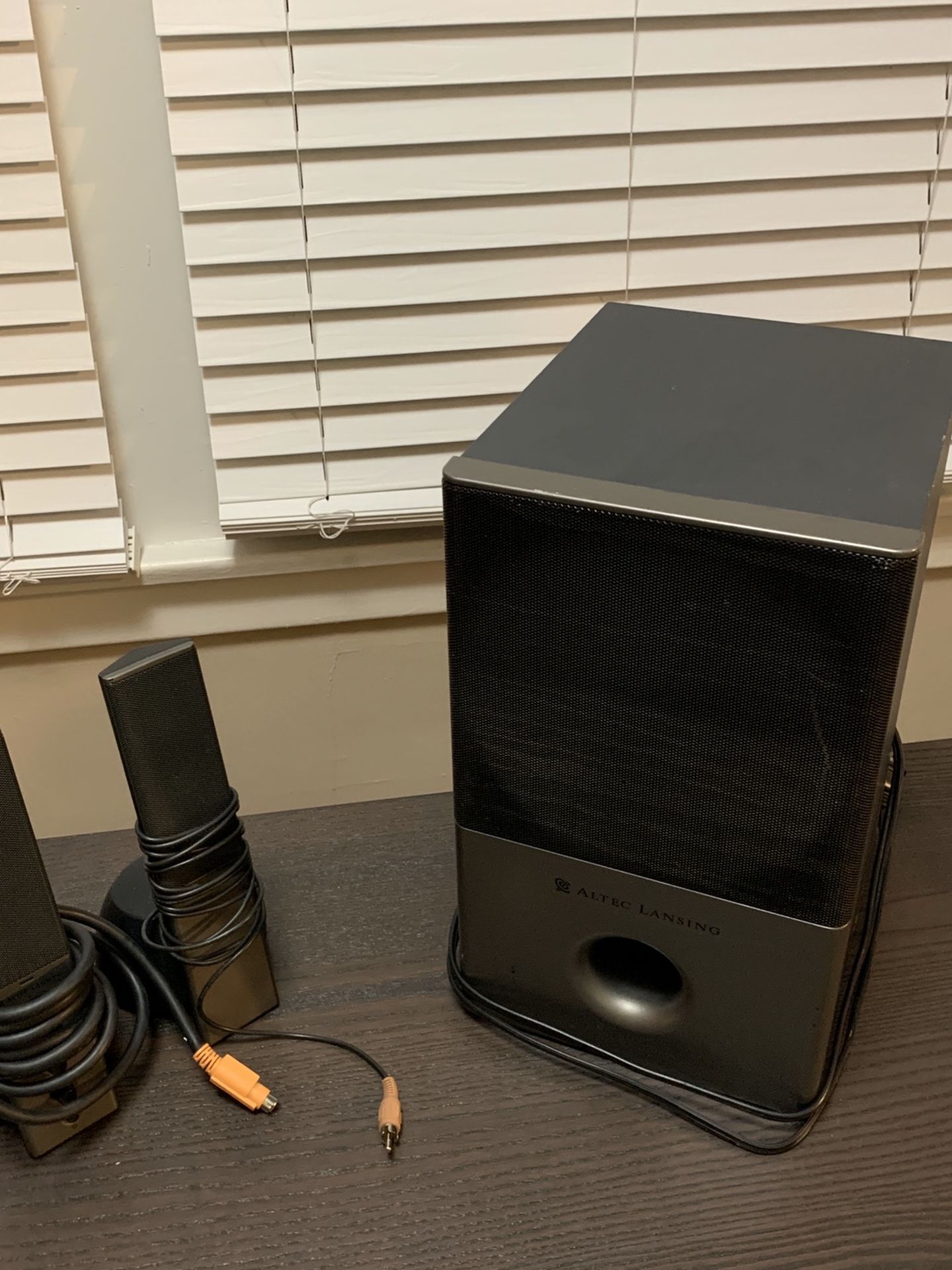 Altec Lansing VS4121 Speakers & Sub