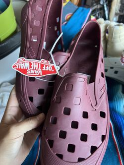 Vans crocs