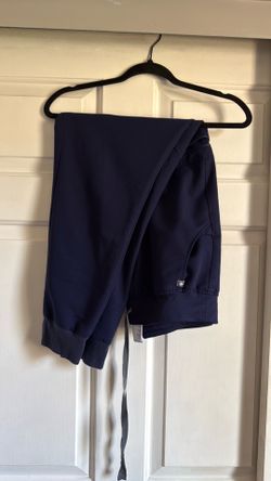 Fig’s jogger scrub pants