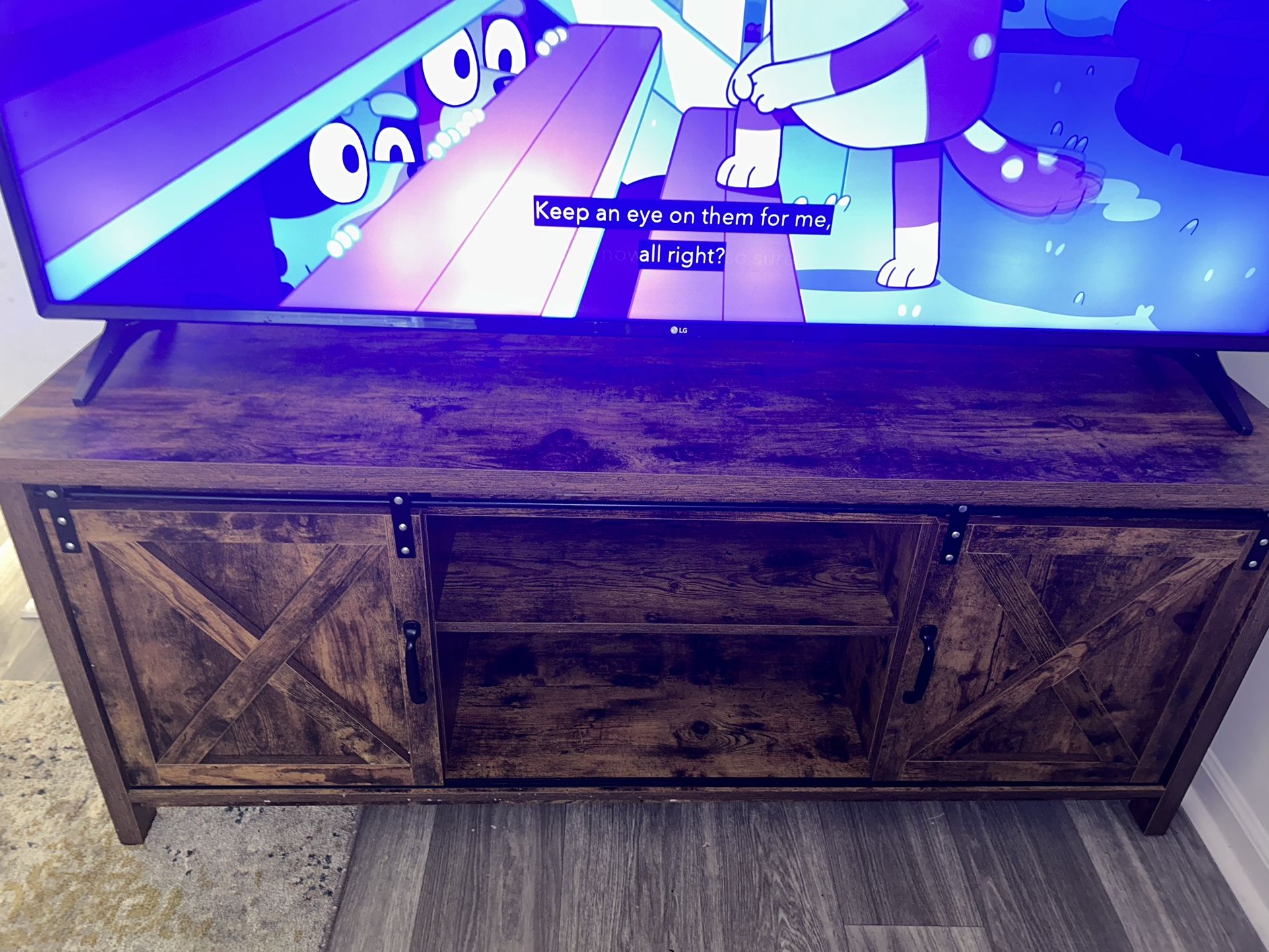 Farmhouse Style Tv Stand