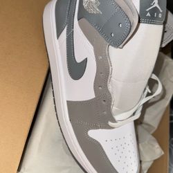 Air Jordan 1 Mid Size 12 12.5 $70