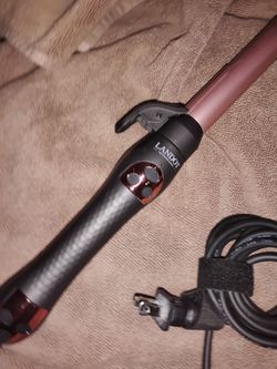 brand new landot curling iron