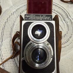 Vintage Super Ricohflex Film Camera with Case