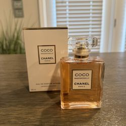 Coco Chanel Paris 