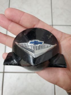1955-1956 Chevy 210 horn cap