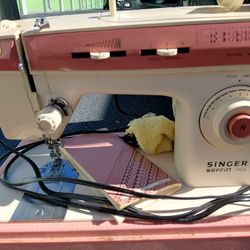Singer Merritt 2404