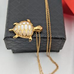 925 Sterling Silver 18K GOLD PLATED Turtle With Jade Stone Shell.