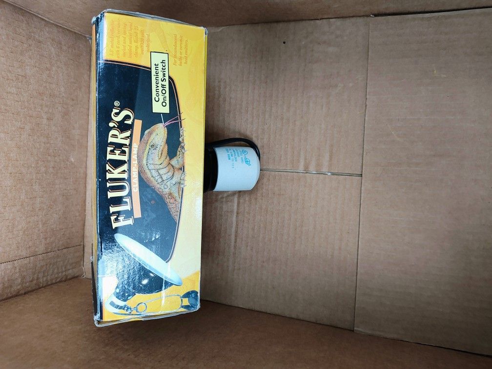 Flukers Heat Lamp (On & Off Switch)