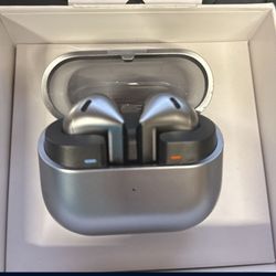 Samsung  Galaxy Earbuds 3