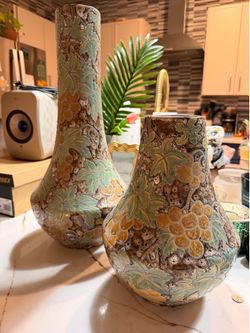 Tuscan style grapevine vase set
