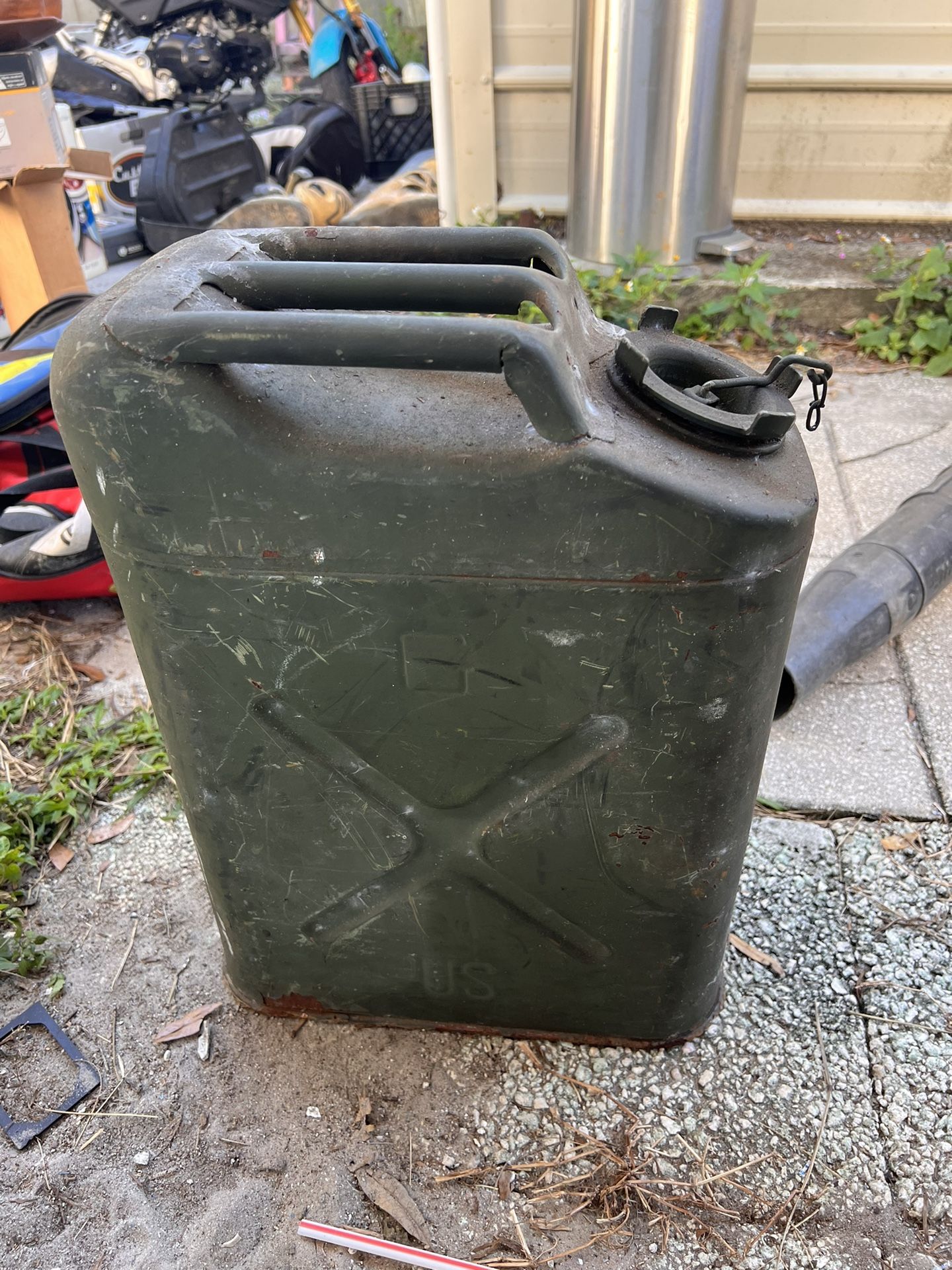 Army Green Water Tank