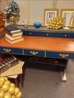 Nice older desk.