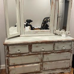 Shabby Chic Dresser