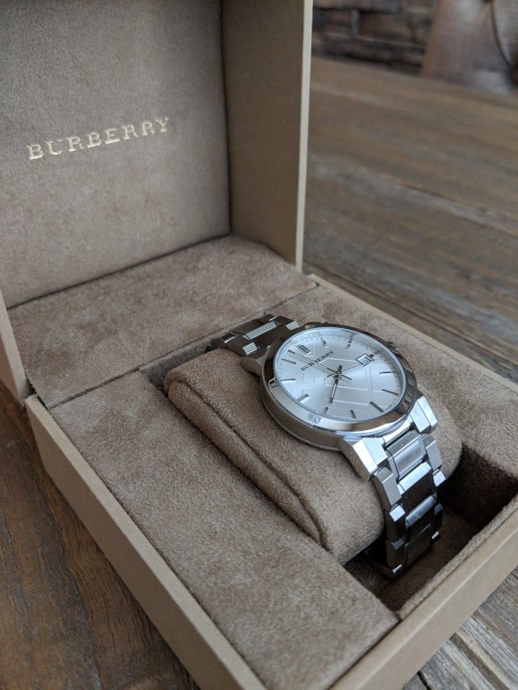 Burberry Women's BU9100 Large Check Stainless Stee