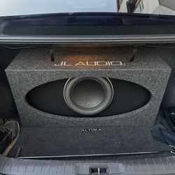 JL Audio W7 With Amp