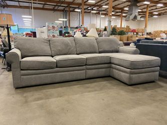 LA-Z-BOY Collins Heathered Grey L-Shaped Sectional Sofa with Chaise