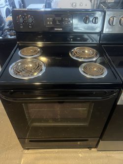 Frigidaire Electric Stove 