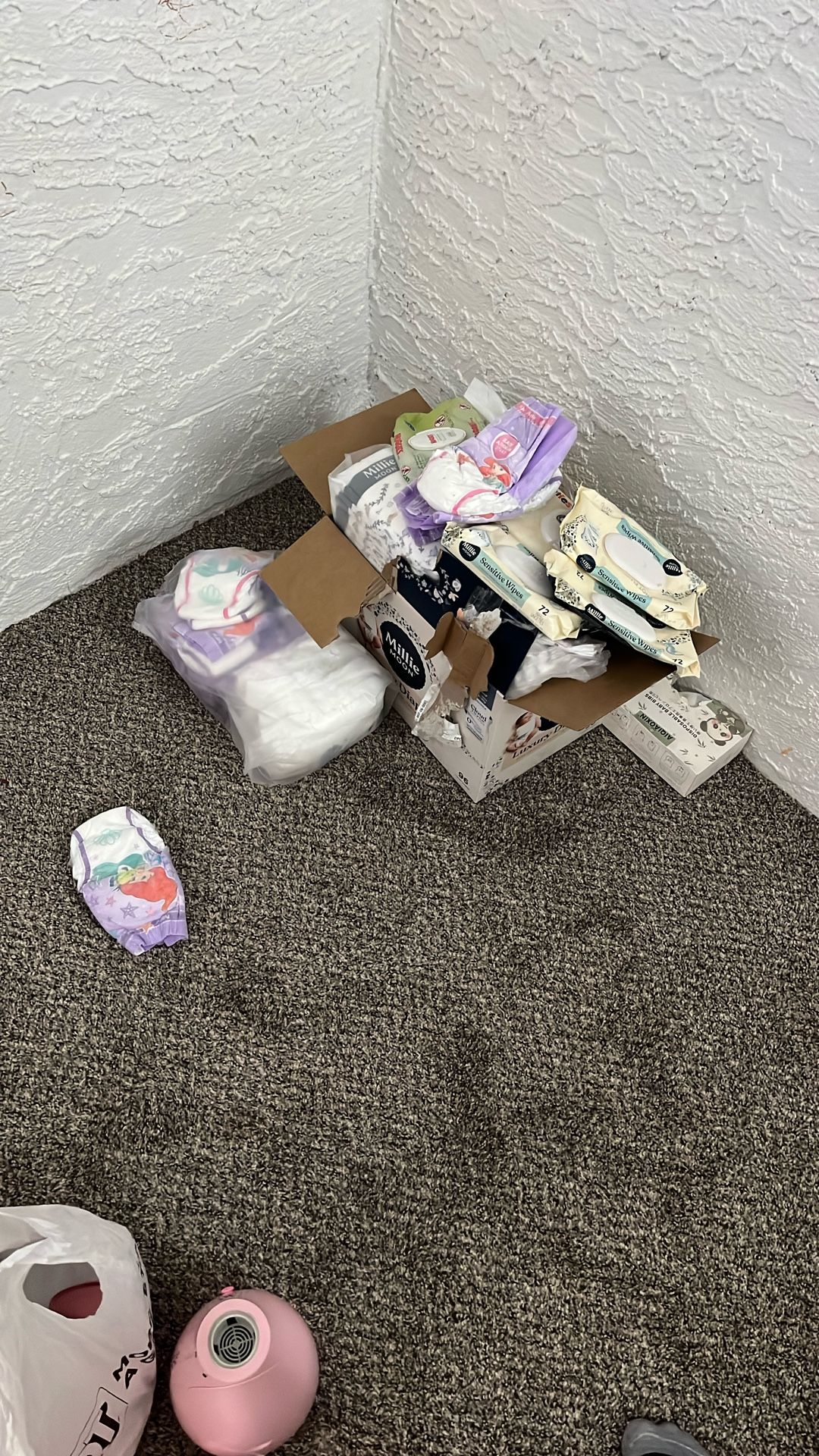 Diaper Mix Millie Moon Mix Sizes 2&5, And Diaper Wipes Some Used A lot Some Little