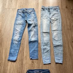 3 Pair of American Eagle Jeans Size 00 Short and 00 Regular In Excellent Condition 