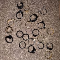 Black /gold rings