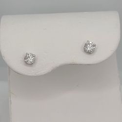 *NEW* 14K Gold 0.50ctw Diamond Earrings 