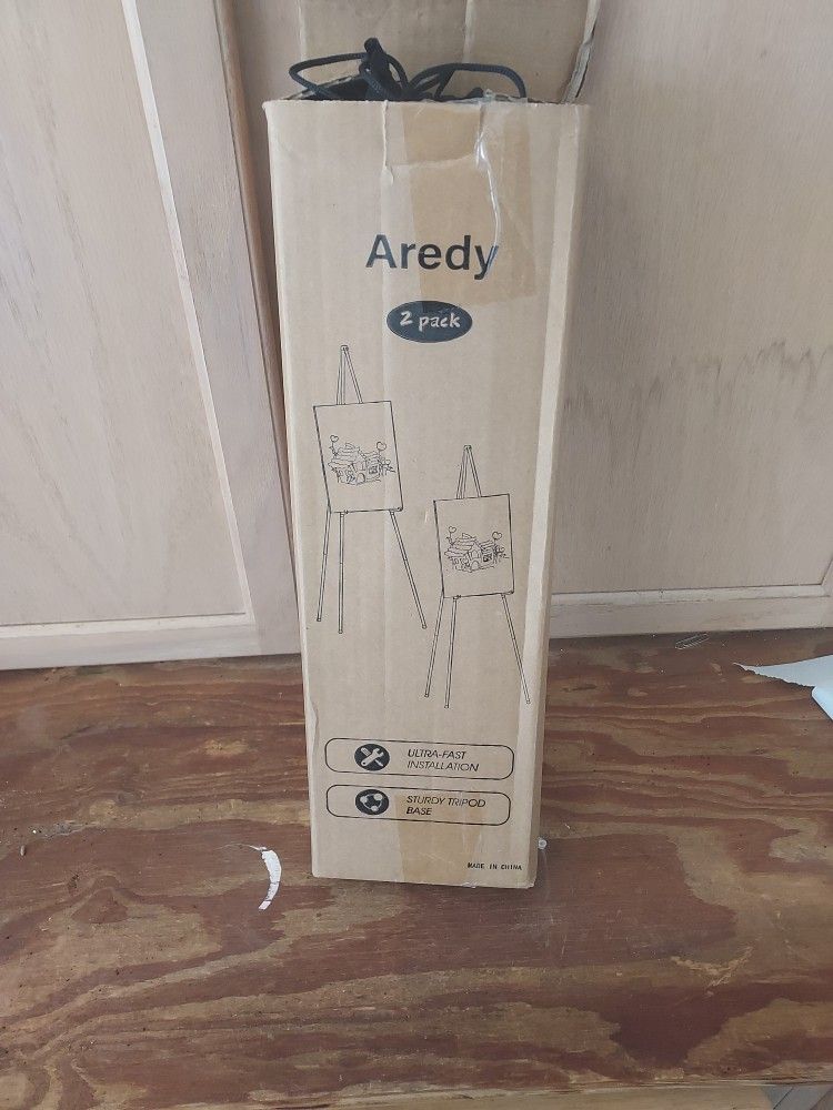 Aredy 2 Pack Easel