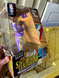 Kobe Bryant shooting sensations figure