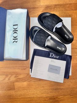 DIOR AQUA SLIDES SIZE 9 | NOT FREE THROW AN OFFER