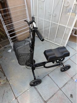 Knee scooter