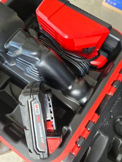 Milwaukee M18 Battery and Charger Kit