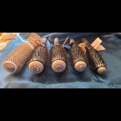 NEW WITH TAGS Cricket Technique Round Hair Brushes $55 For All. No Lower