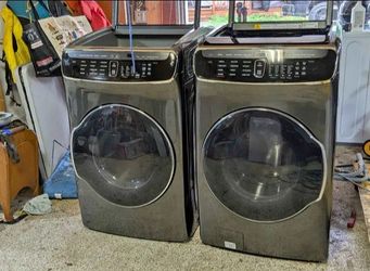 Samsung FlexWash / FlexDry Washer & Dryer Set