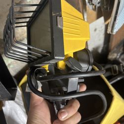 2 Lights 