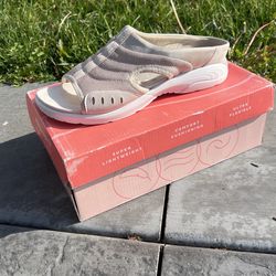 East Spirit Shoes