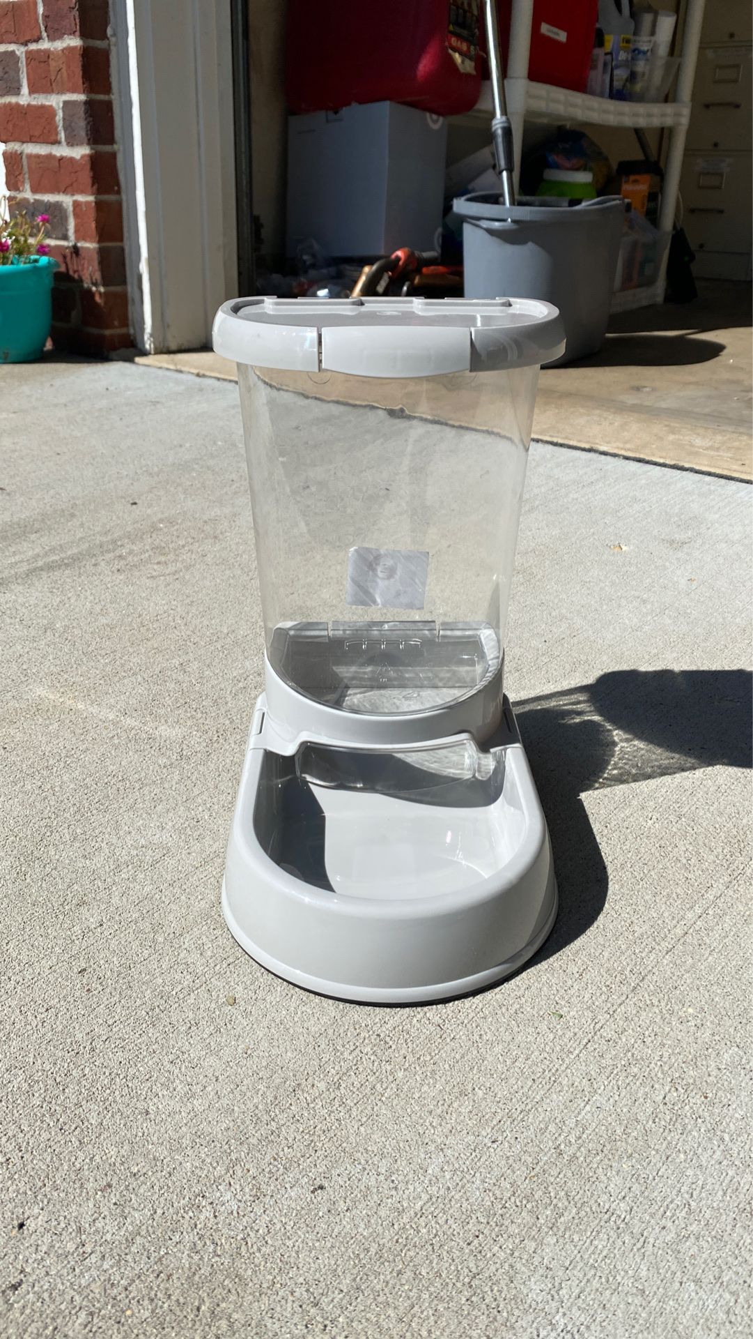 Dry Pet Food Dispenser/Feeder- Brand New