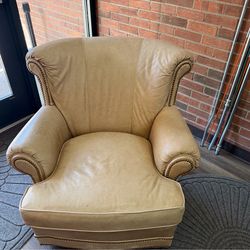 Smithe Craft tan leather Swivel Chair