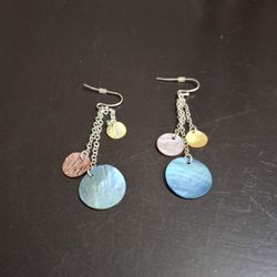 Vintage Costume Jewelry Silver Tone Chain Flat Round Multicolor Discs Dangle Earrings 