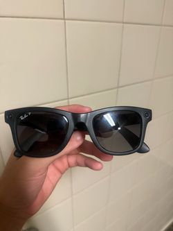Meta glasses