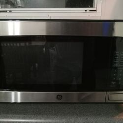 Microwave GE Brand New