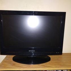 Dynex 19" Tv Dvd Combo With Remote 