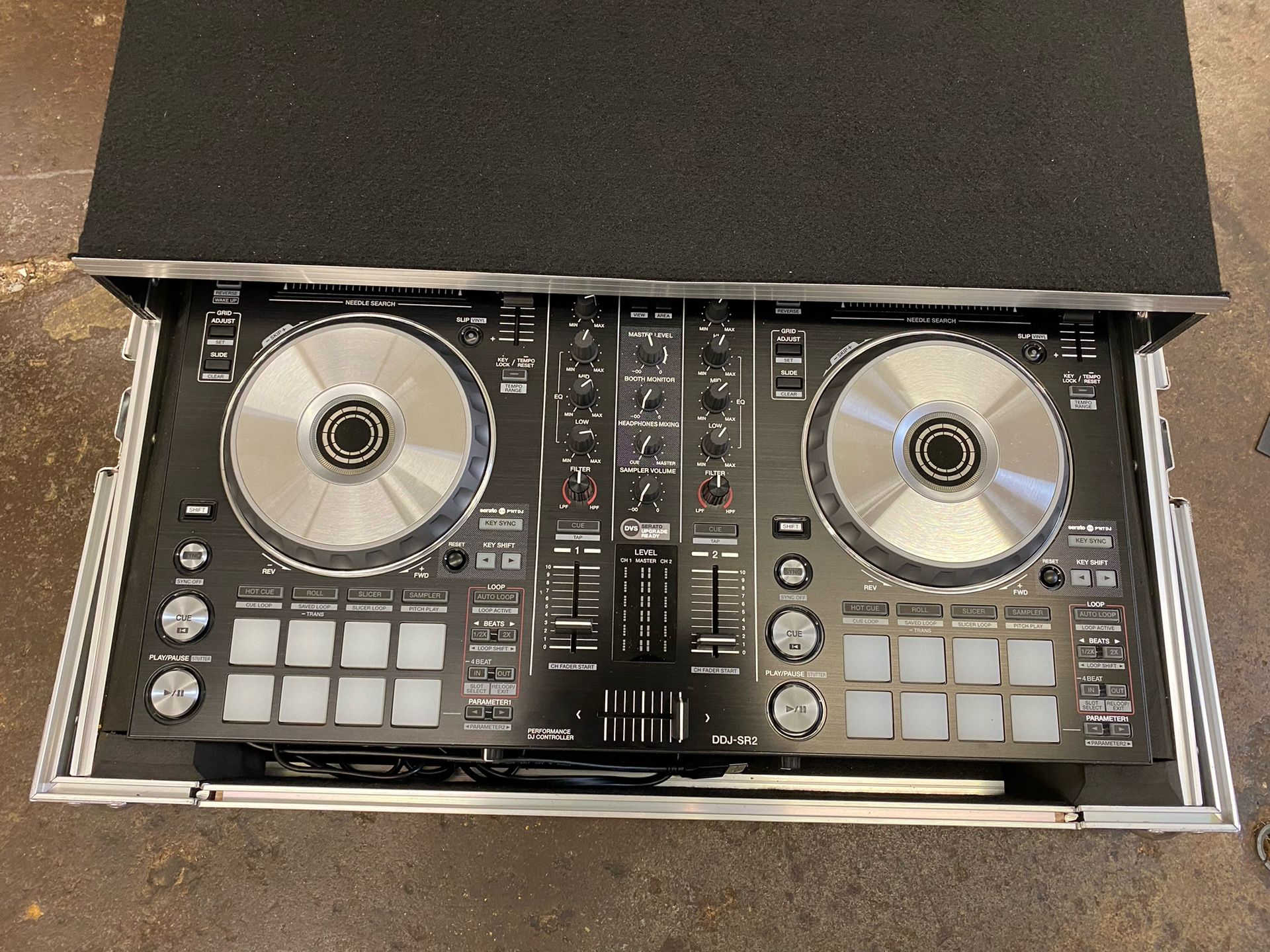 Pioneer DDJ SR2 DJ Controller With Hard Case