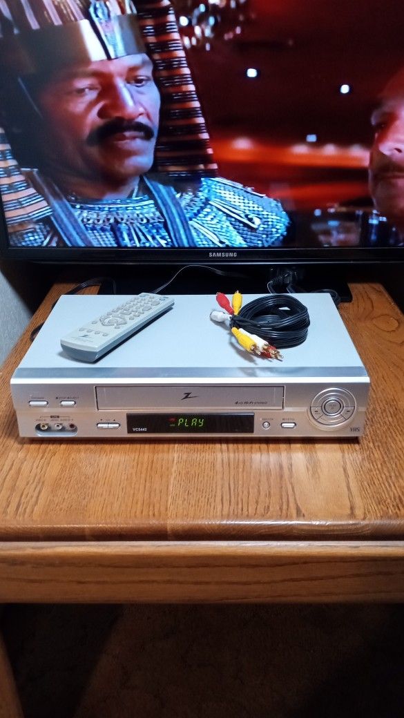 Zenith VCR with Remote And Cable. Works Fine!