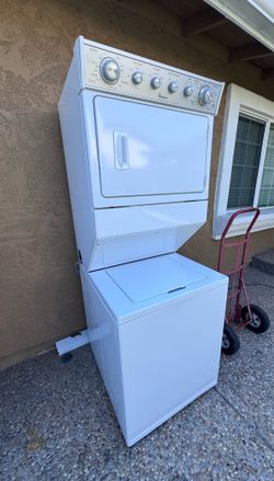 Whirlpool stackable washer/dryer
