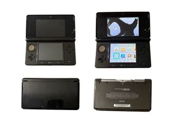 Nintendo 3DS Console w/ Original Charger – Powers On, Top Screen Needs Repair
