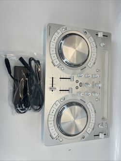 Pioneer DDJ-WEGO3-W White DJ Controller – Tested Working – Japan – w/ Power Cord