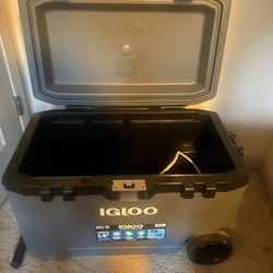 Igloo Overland 72qt Cooler