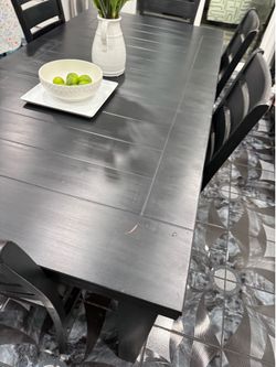 Black Dining Table and 6 Chairs