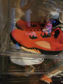Jordan 5s - Sz11( Sz 9.5 In Mens)