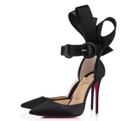 Christian Laboutin Pumps