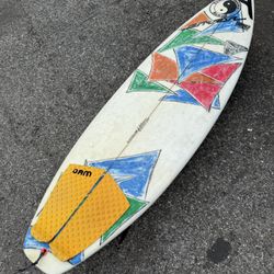 Town & Country Hawaii Surfboard 5’8”